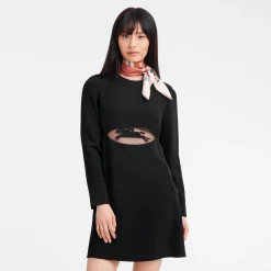 Kurzes Kleid Mit Gürtel-Patch