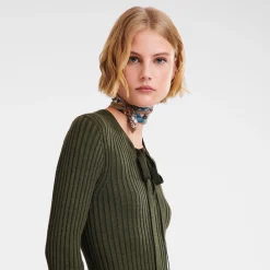 Tailliertes Maxikleid